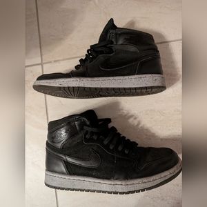 Jordan 1 Retro NYC, size 9
